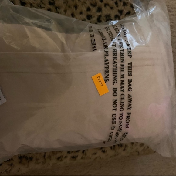 Peking Handcraft Shamrock Decorative Pillow 🍀💚 - Picture 6 of 6